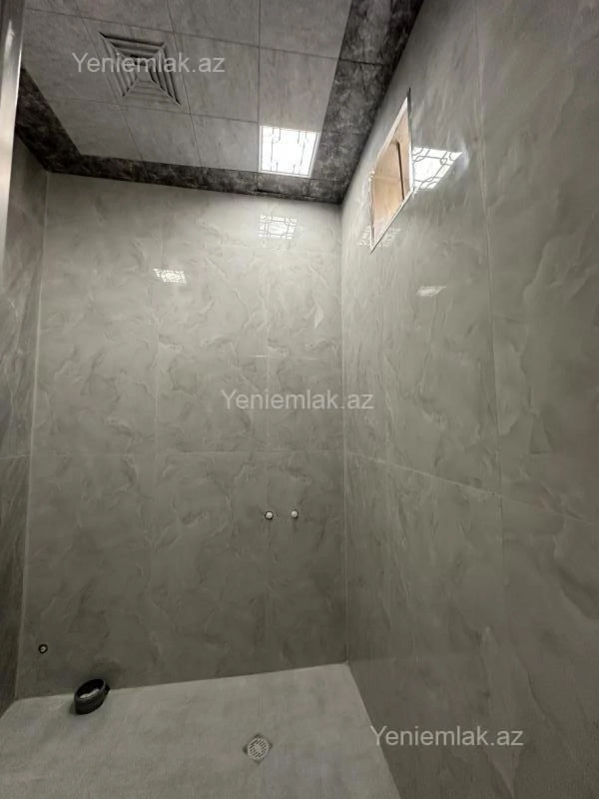Satılır 4 otaqlı həyət evi 160 m²