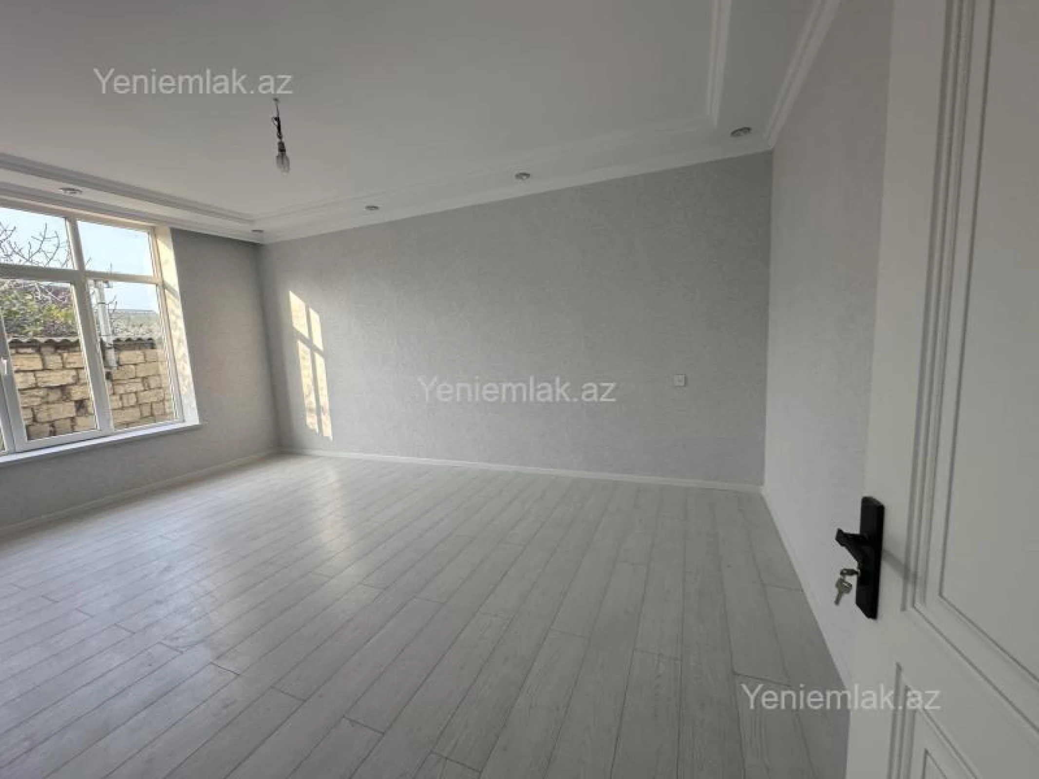 Satılır 4 otaqlı həyət evi 160 m²