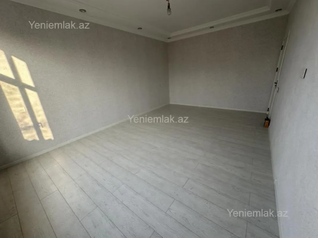 Satılır 4 otaqlı həyət evi 160 m²