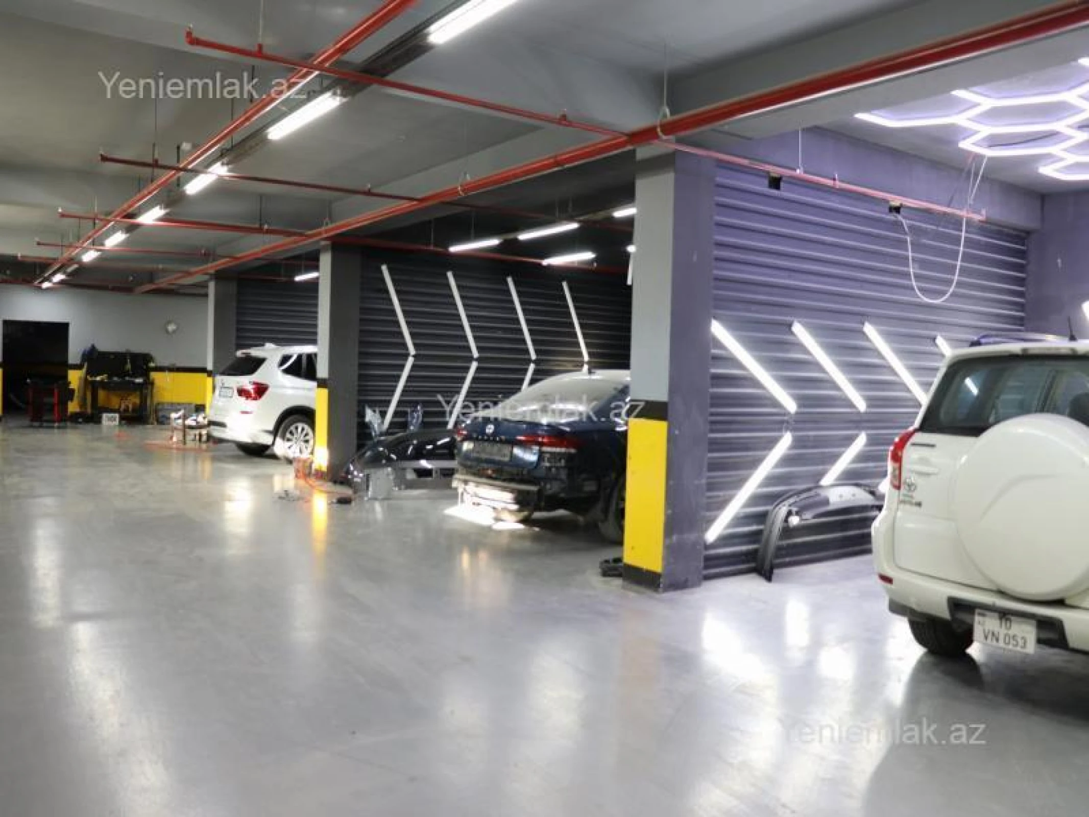 Satılır 15 otaqlı obyekt 3000 m²