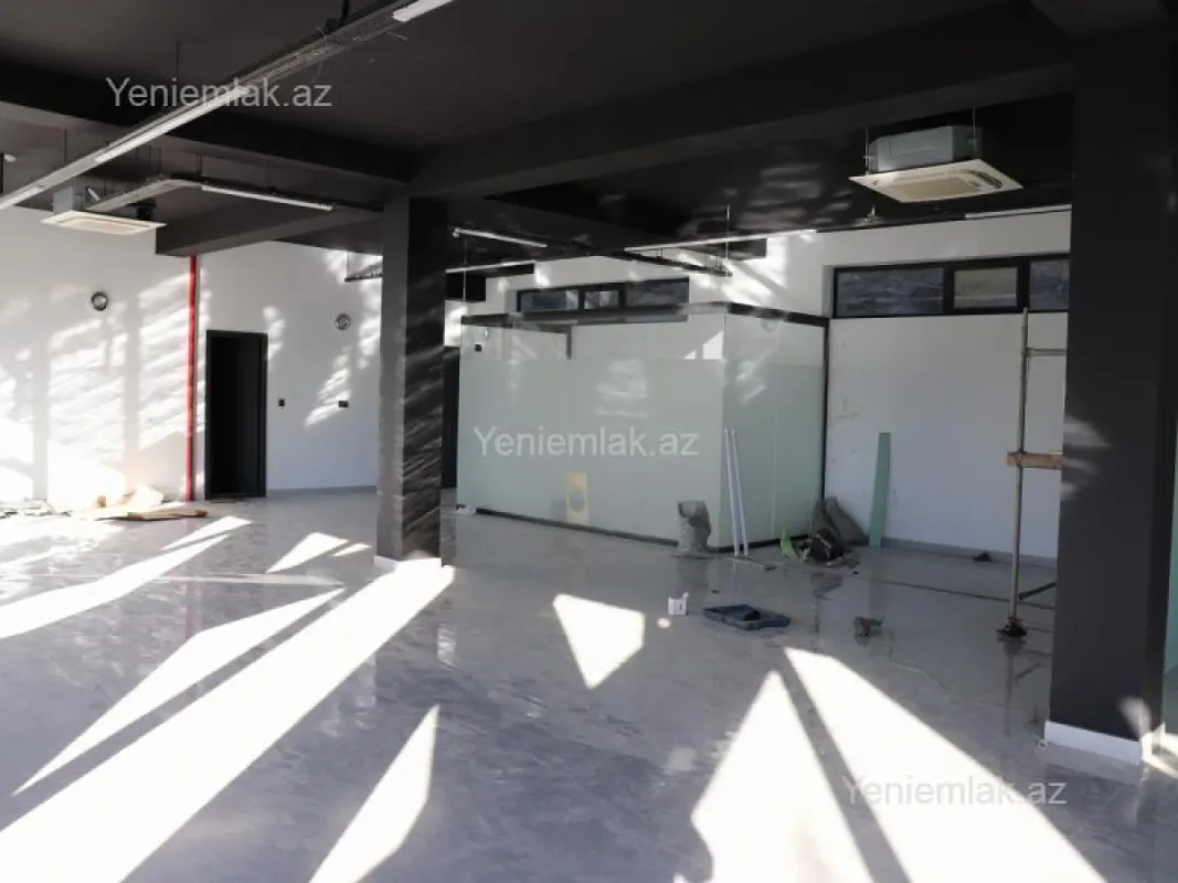 Satılır 15 otaqlı obyekt 3000 m²