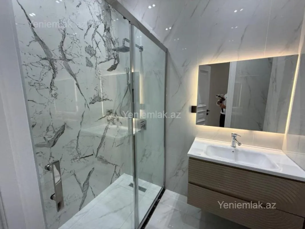 Satılır 3 otaqlı yeni tikili 85 m²