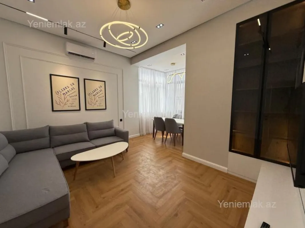 Satılır 3 otaqlı yeni tikili 85 m²