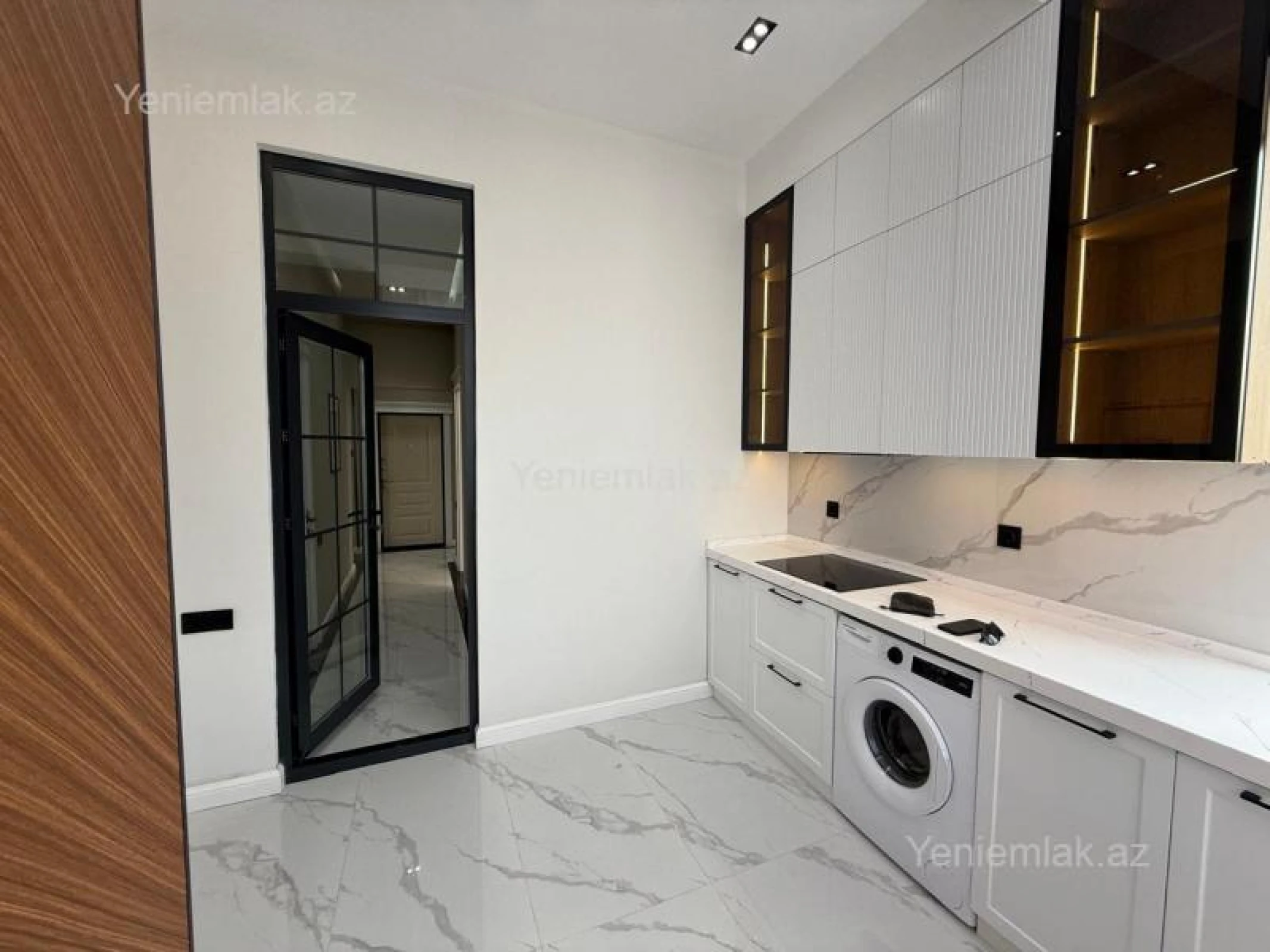 Satılır 3 otaqlı yeni tikili 85 m²