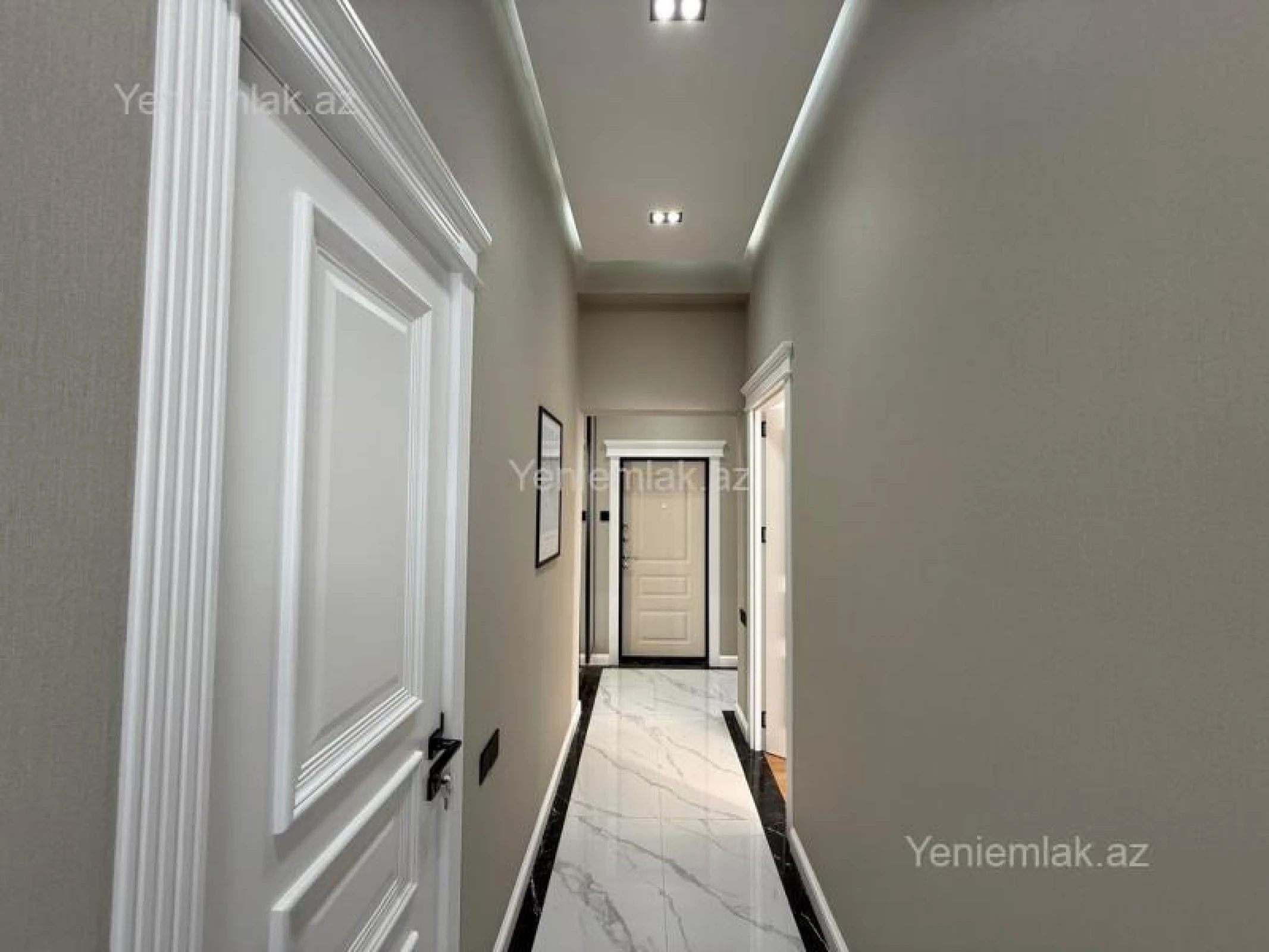 Satılır 3 otaqlı yeni tikili 85 m²