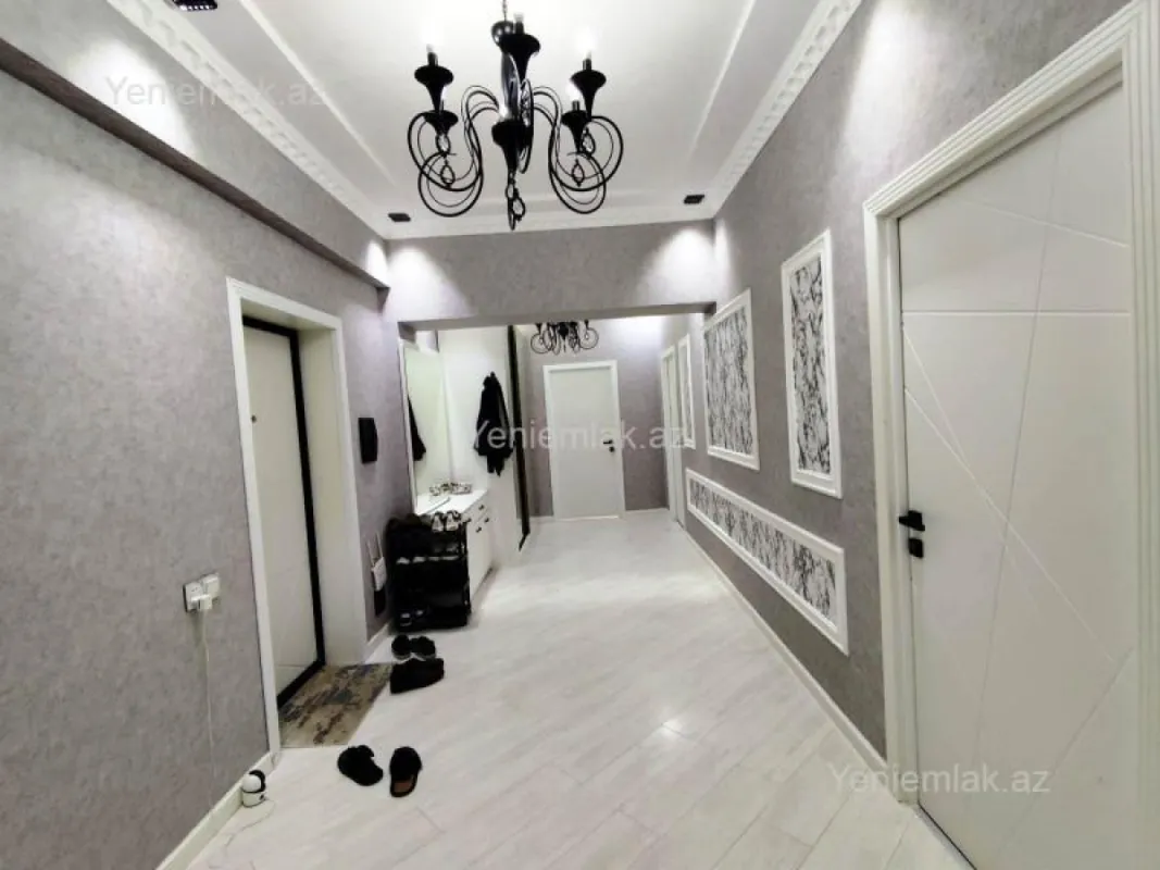 Satılır 3 otaqlı yeni tikili 110 m²