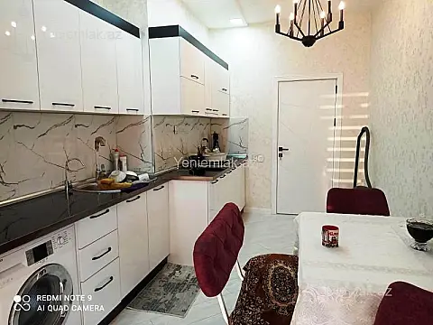 Satılır 3 otaqlı yeni tikili 110 m²