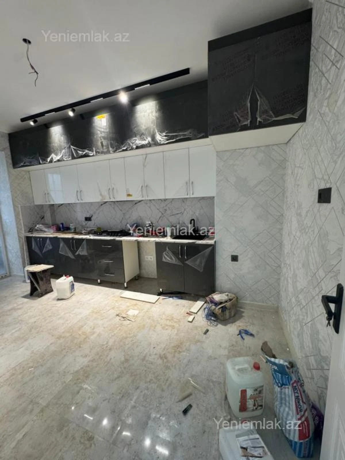Satılır 3 otaqlı yeni tikili 103 m²