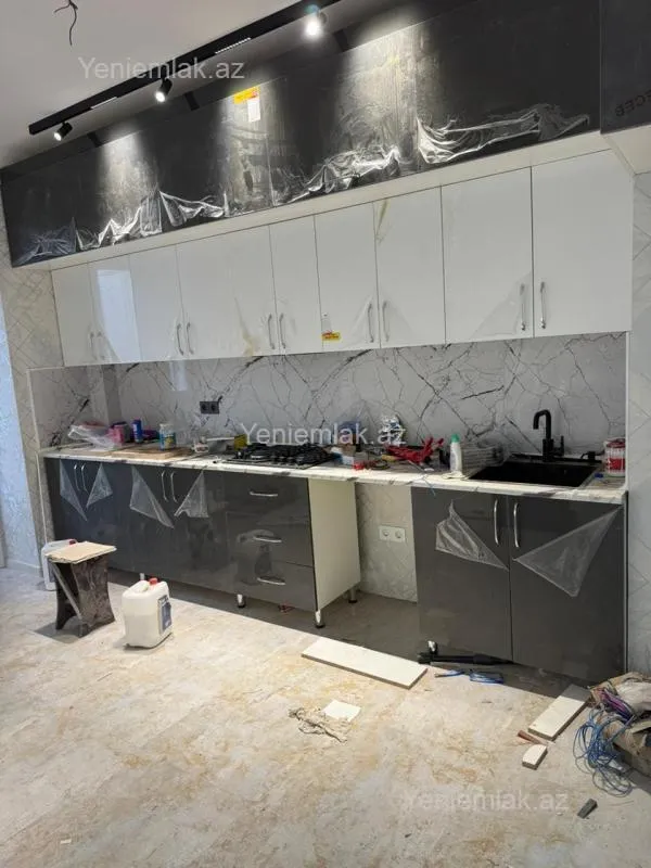 Satılır 3 otaqlı yeni tikili 103 m²