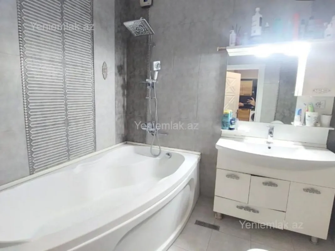 Satılır 2 otaqlı yeni tikili 67 m²