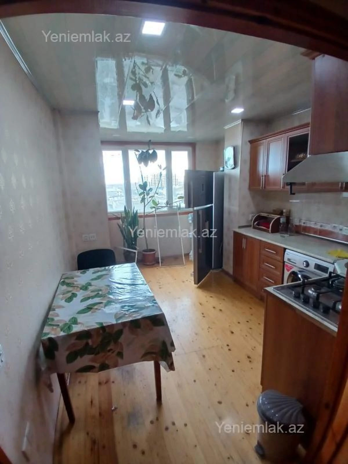 Satılır 3 otaqlı köhnə tikili 78 m²