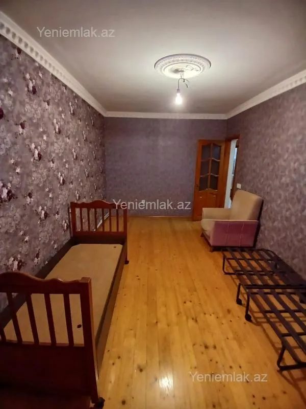 Satılır 3 otaqlı köhnə tikili 78 m²