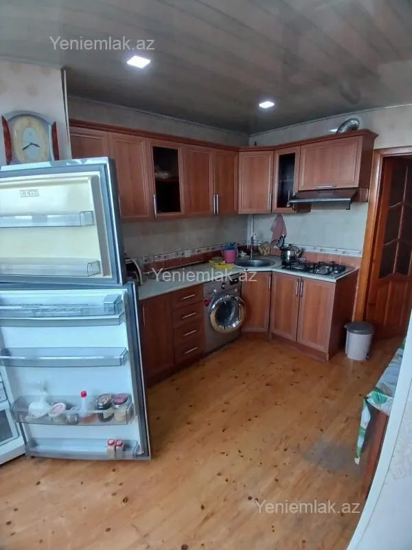 Satılır 3 otaqlı köhnə tikili 78 m²