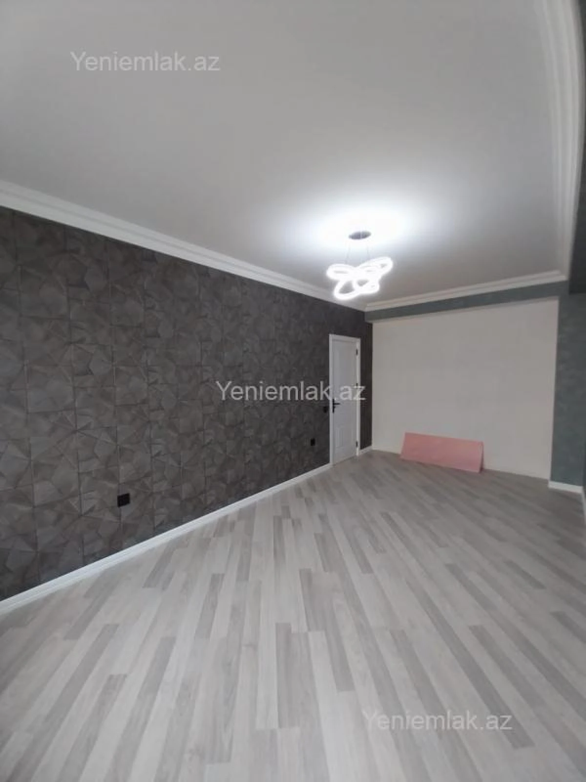 Satılır 2 otaqlı yeni tikili 70 m²