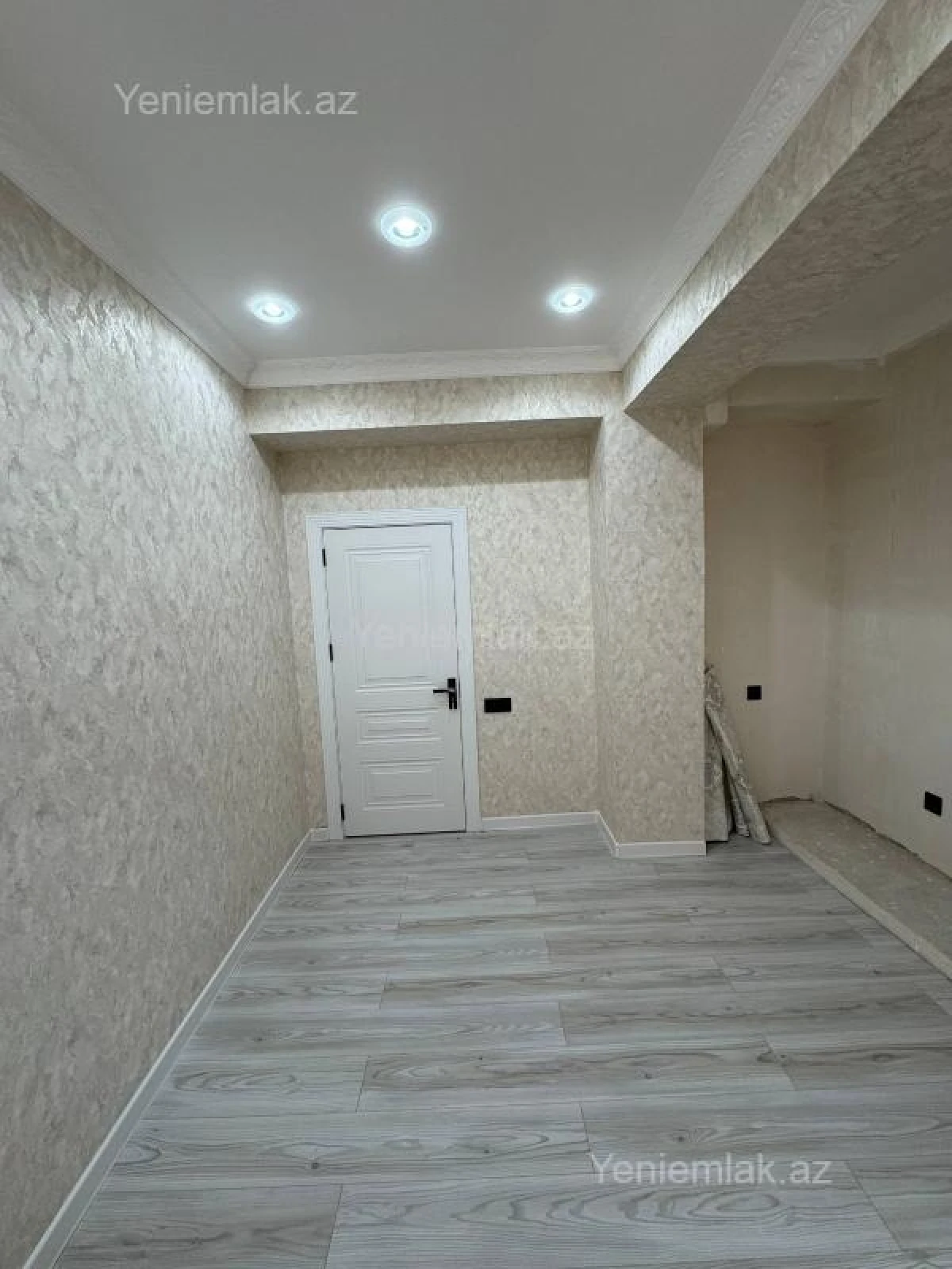 Satılır 3 otaqlı yeni tikili 83 m²