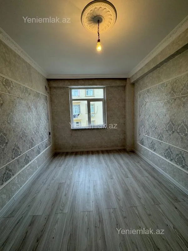 Satılır 3 otaqlı yeni tikili 83 m²