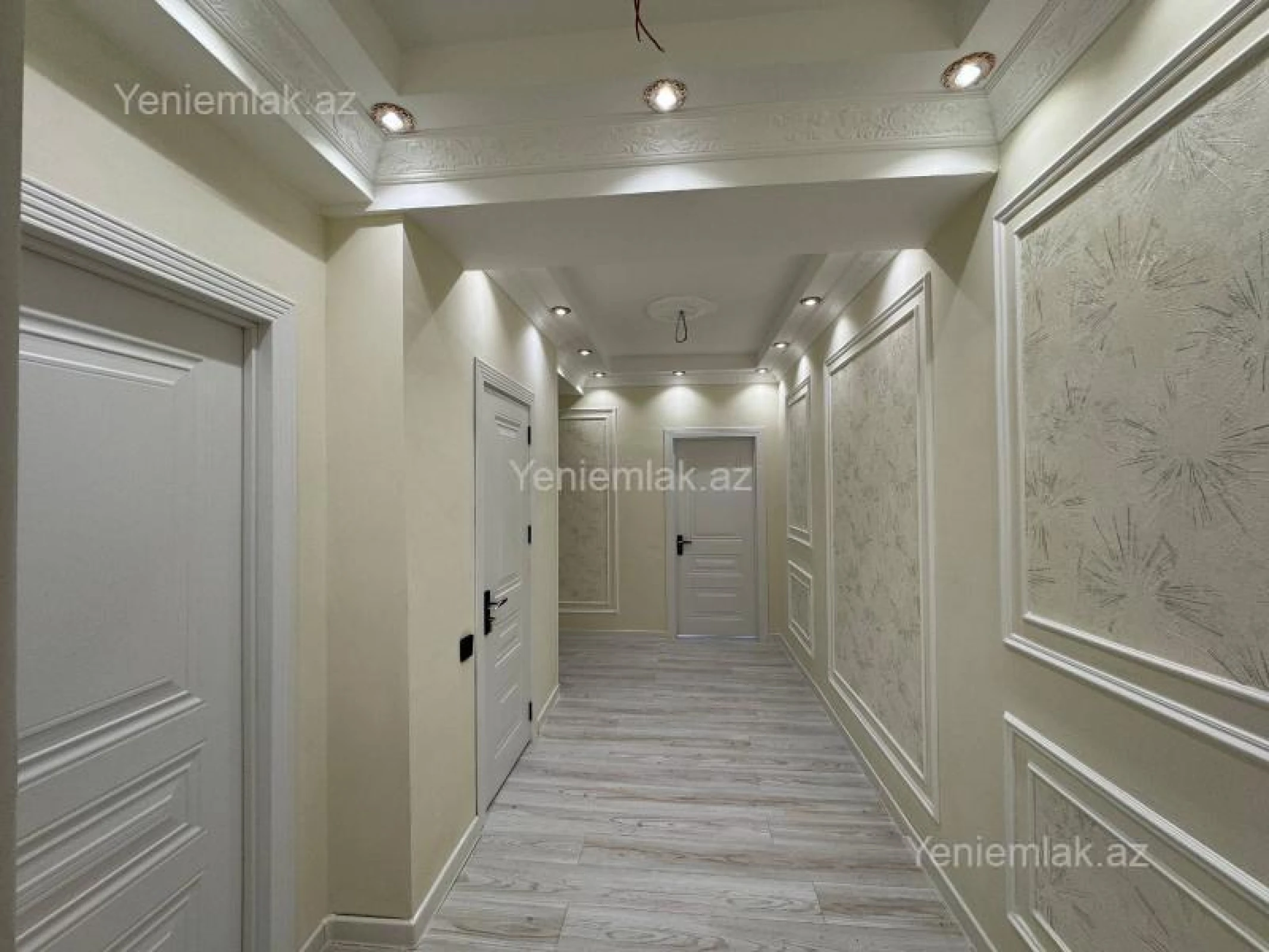 Satılır 3 otaqlı yeni tikili 83 m²