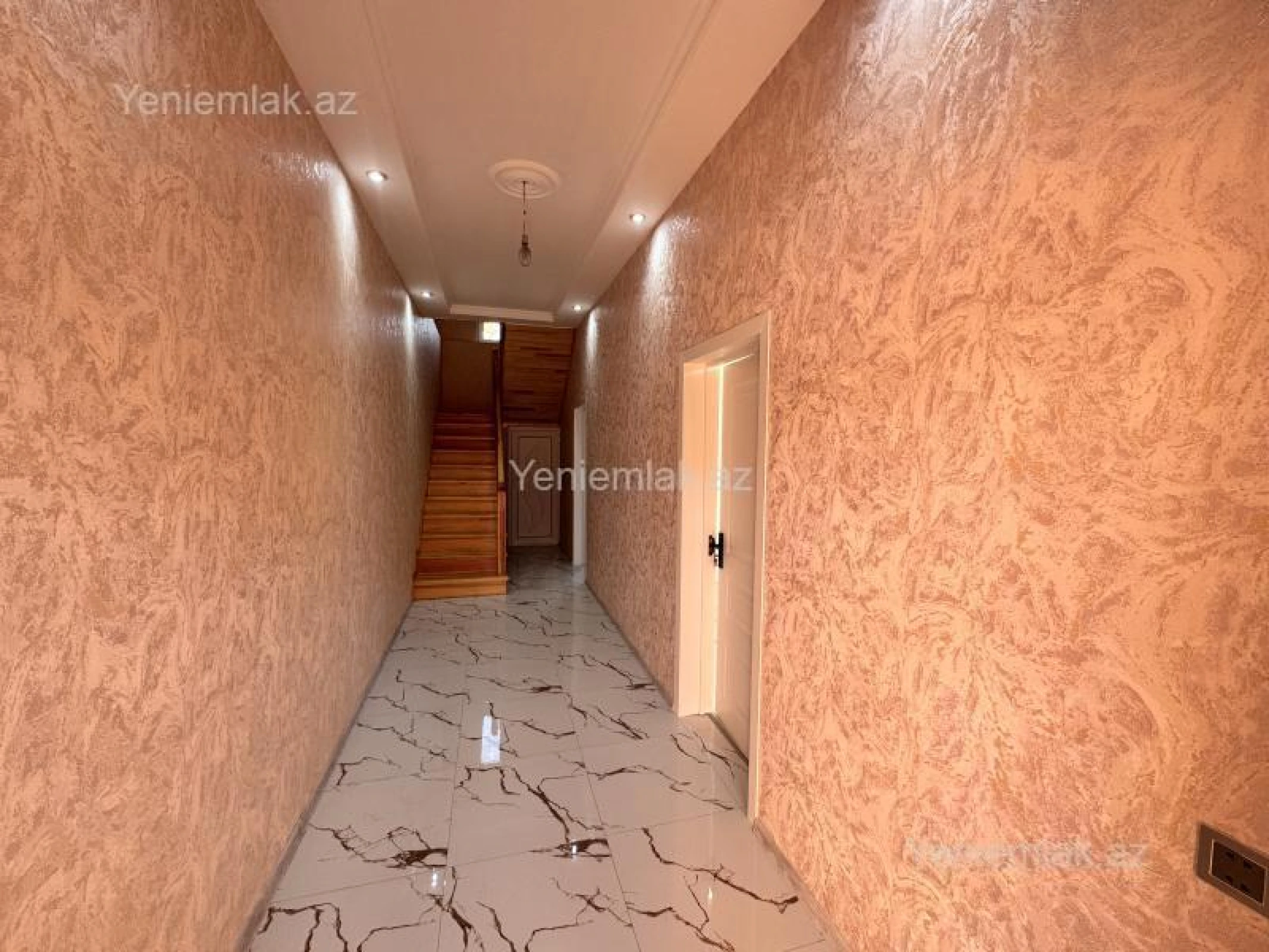 Satılır 4 otaqlı həyət evi 120 m²