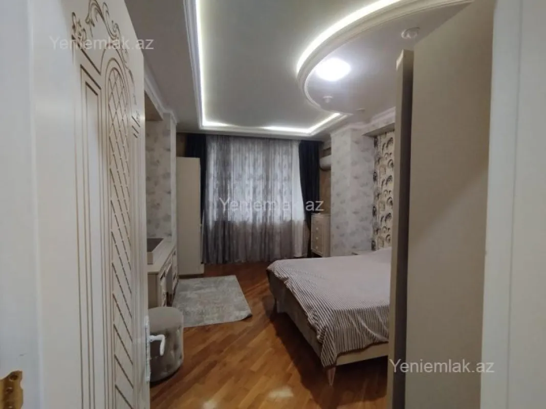 Satılır 3 otaqlı yeni tikili 162 m²
