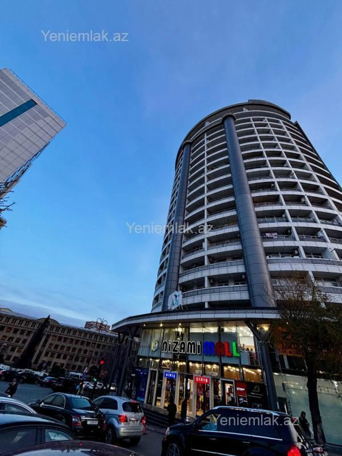 Satılır 3 otaqlı yeni tikili 162 m²