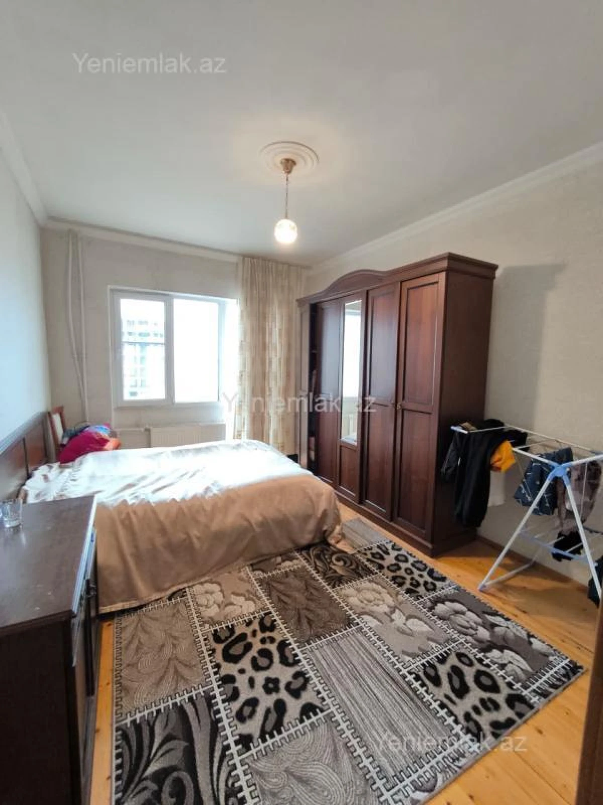 Satılır 2 otaqlı köhnə tikili 60 m²
