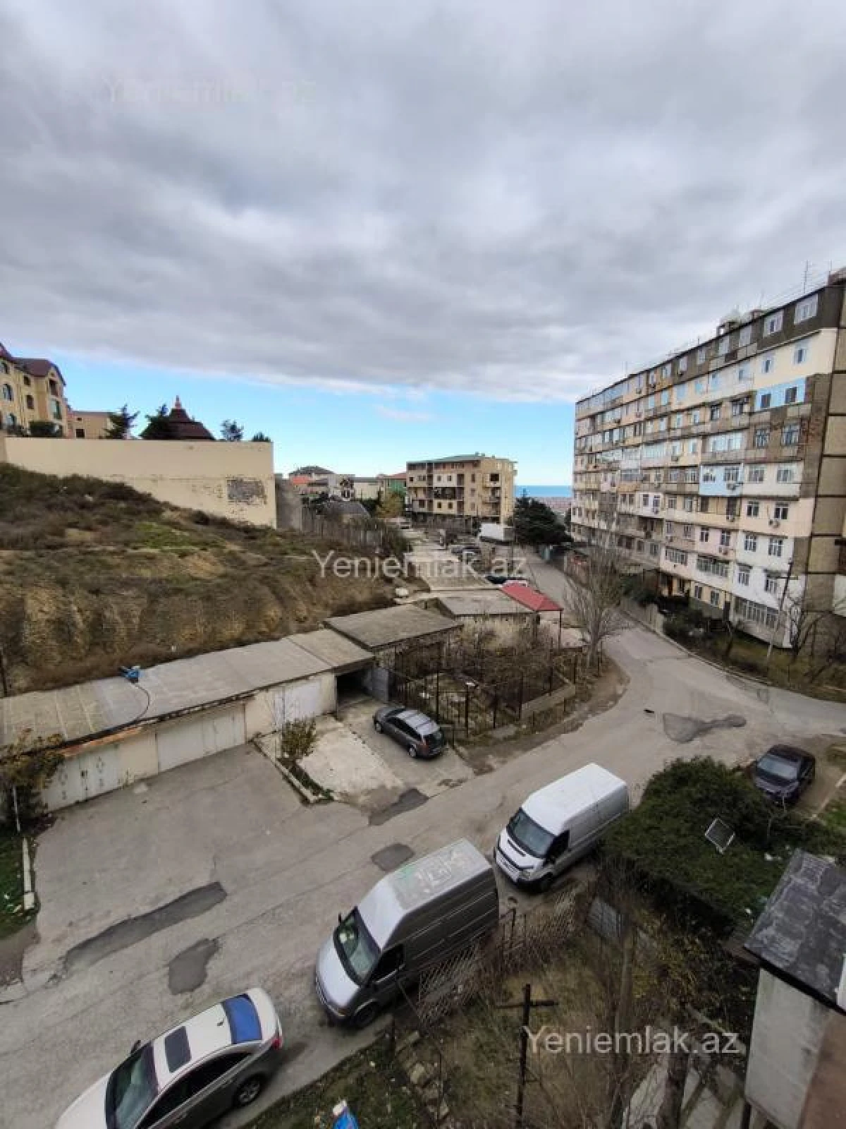 Satılır 2 otaqlı köhnə tikili 60 m²