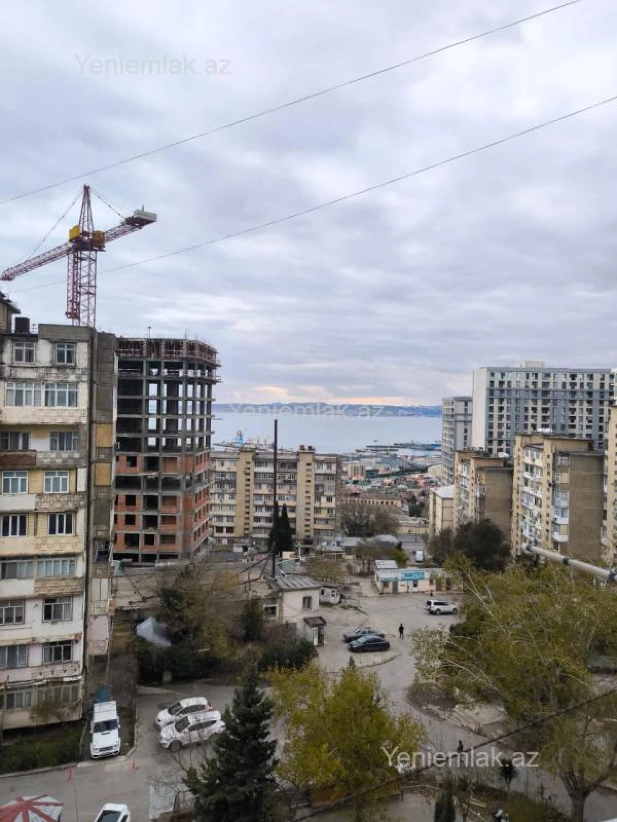 Satılır 2 otaqlı köhnə tikili 60 m²