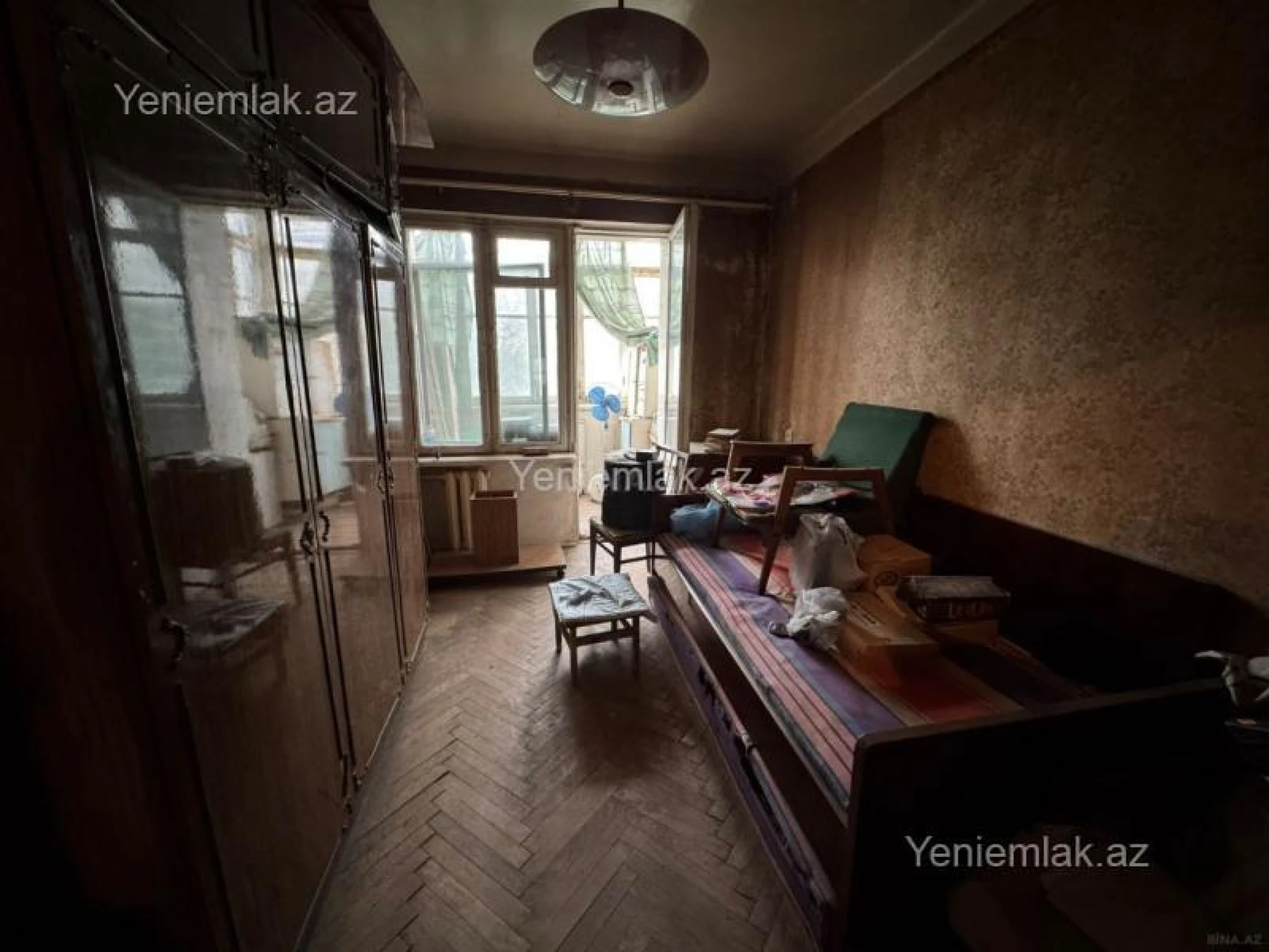 Satılır 2 otaqlı köhnə tikili 65 m²