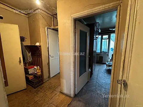 Satılır 2 otaqlı köhnə tikili 65 m²