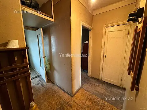 Satılır 2 otaqlı köhnə tikili 65 m²