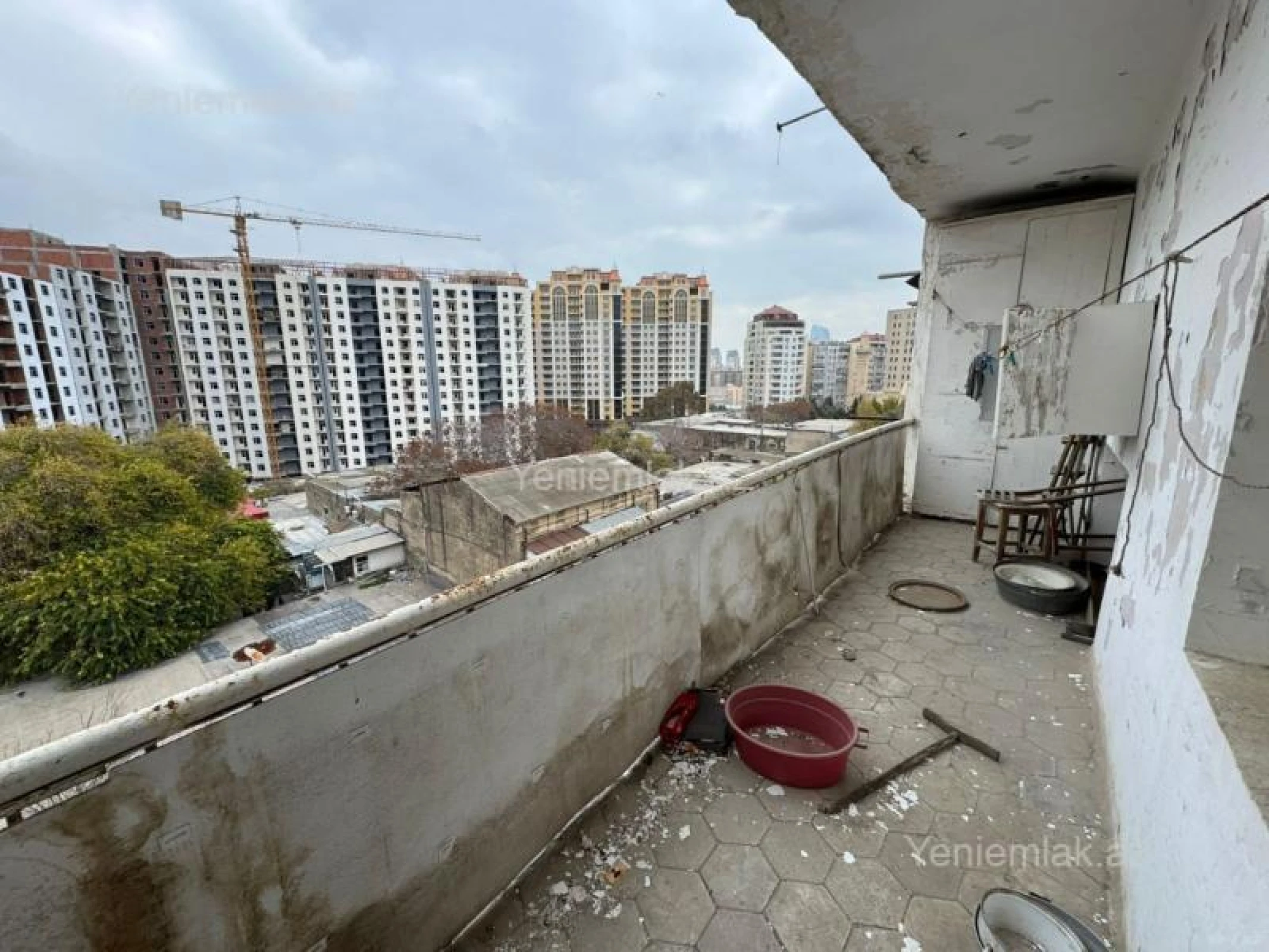 Satılır 2 otaqlı köhnə tikili 65 m²