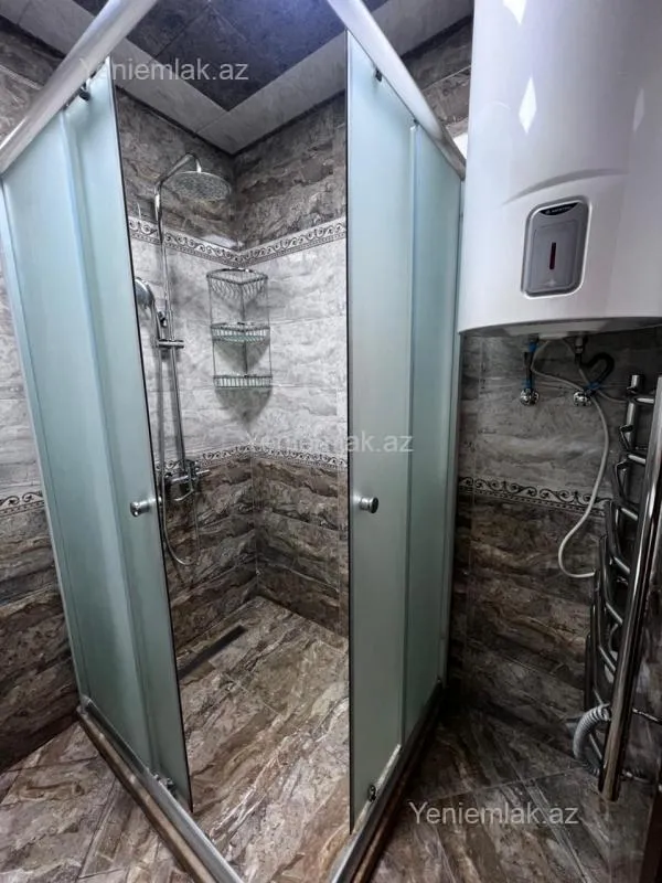 Satılır köhnə tikili 85 m²