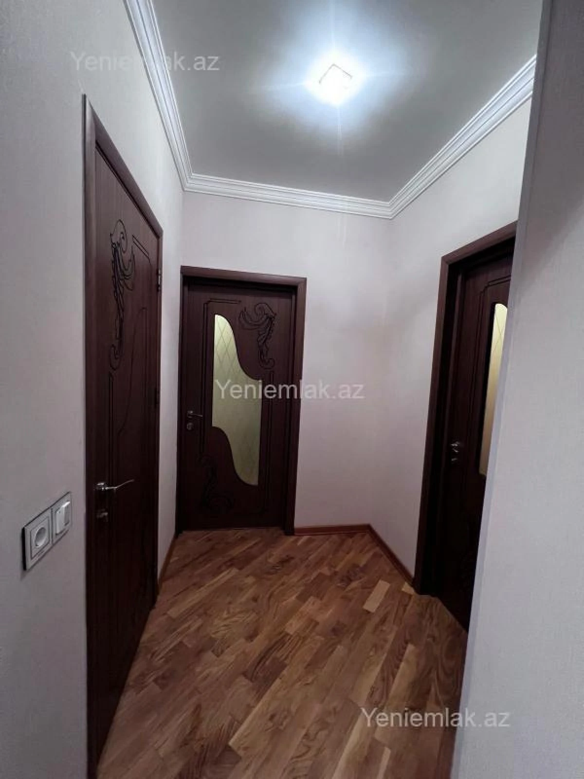 Satılır köhnə tikili 85 m²