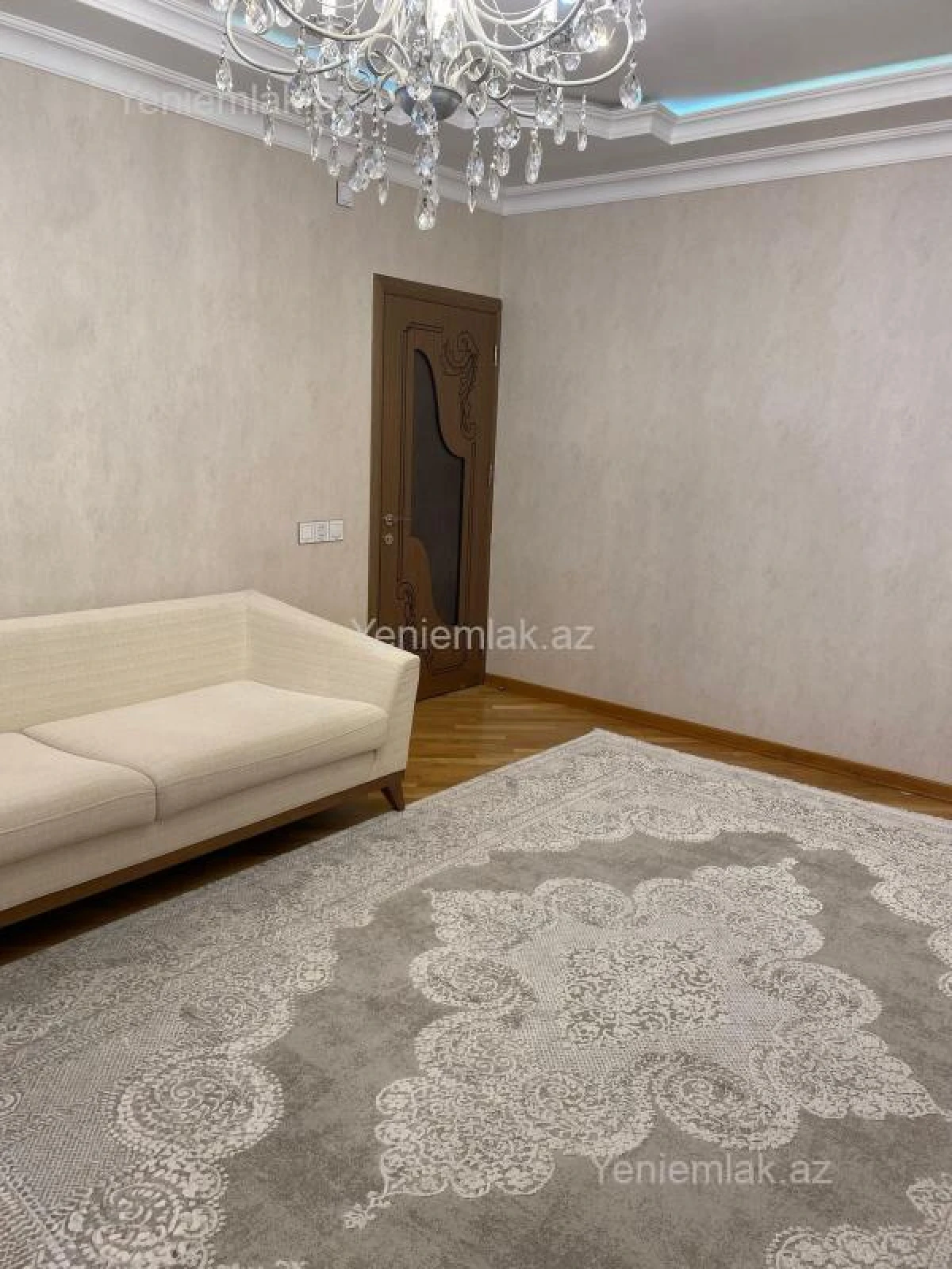 Satılır köhnə tikili 85 m²