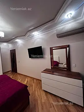 Satılır köhnə tikili 85 m²