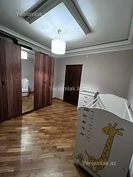 Satılır köhnə tikili 85 m²
