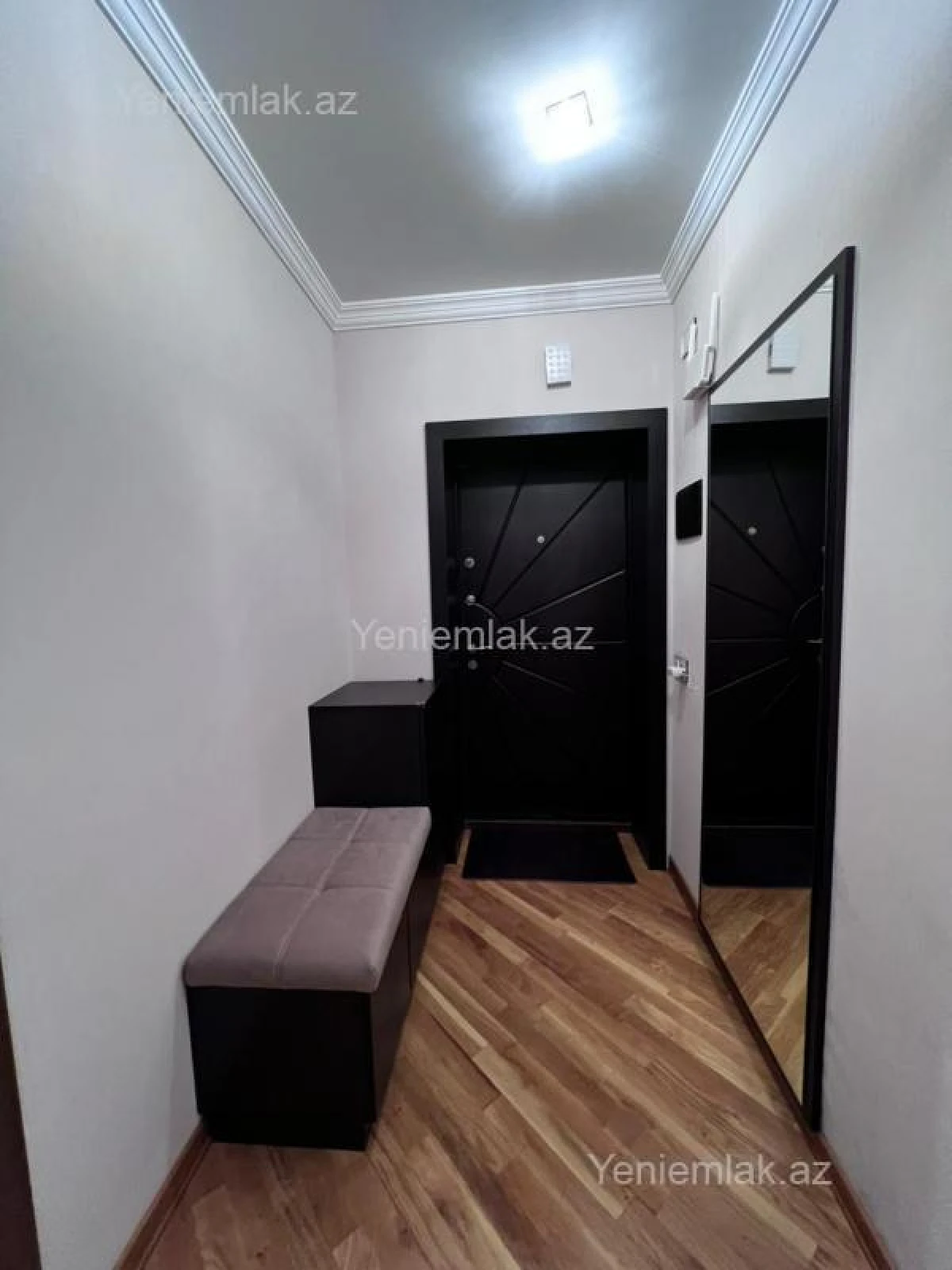 Satılır köhnə tikili 85 m²