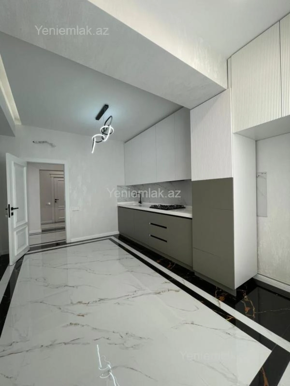 Satılır 3 otaqlı yeni tikili 101 m²