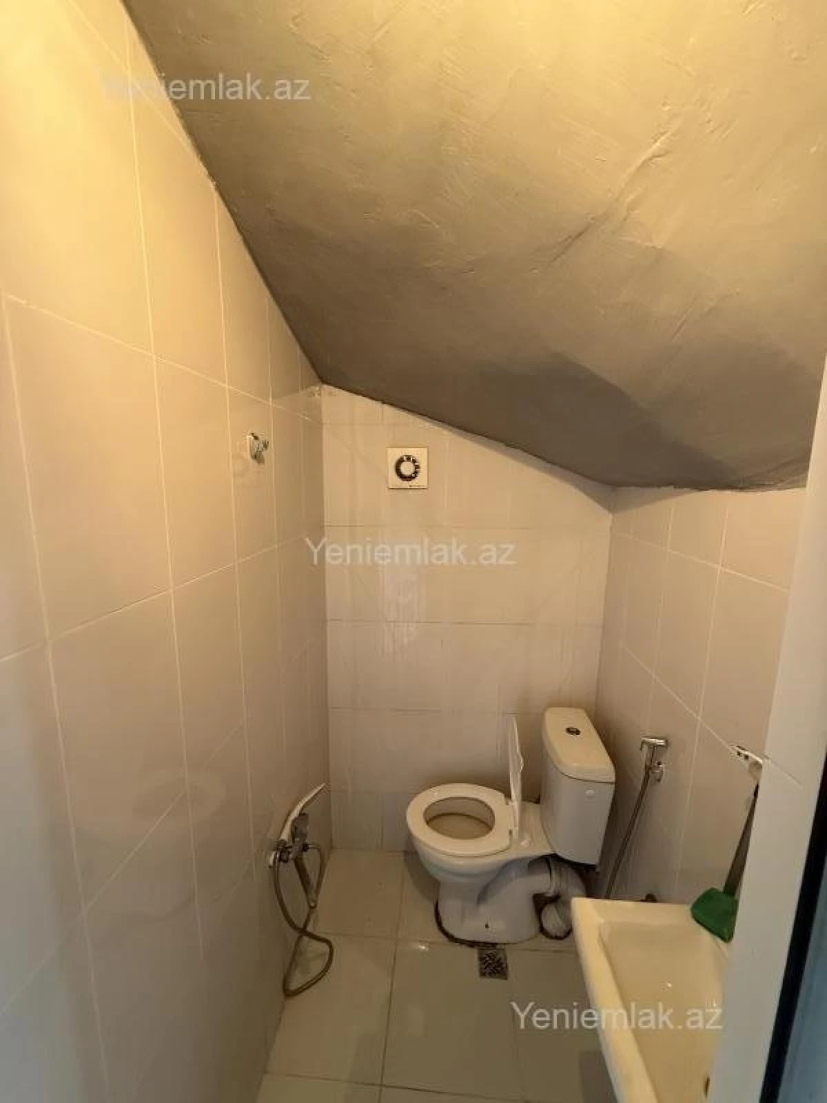 Satılır 5 otaqlı həyət evi 120 m²