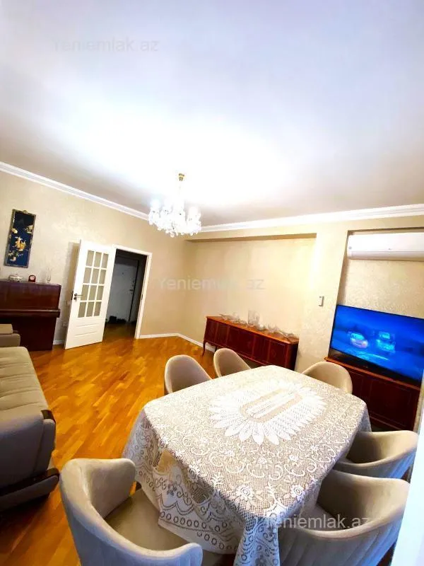 Satılır 2 otaqlı yeni tikili 90 m²