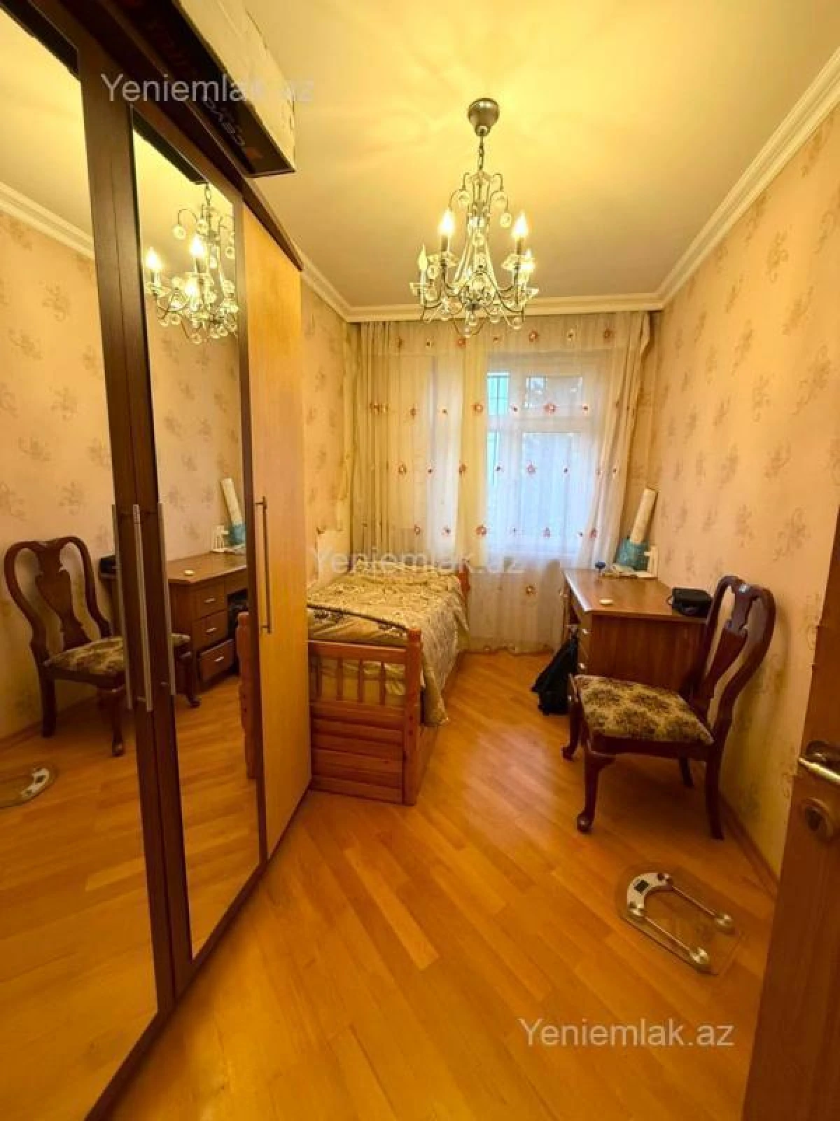 Satılır 3 otaqlı köhnə tikili 80 m²