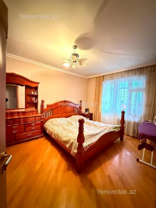 Satılır 3 otaqlı köhnə tikili 80 m²