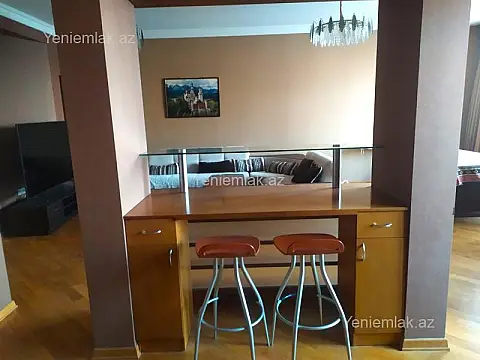 Satılır 4 otaqlı yeni tikili 175 m²