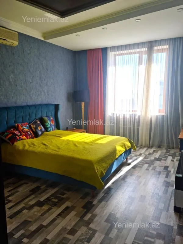 Satılır 4 otaqlı yeni tikili 175 m²