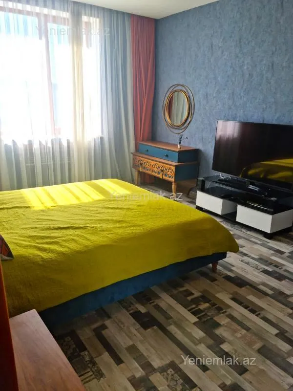 Satılır 4 otaqlı yeni tikili 175 m²