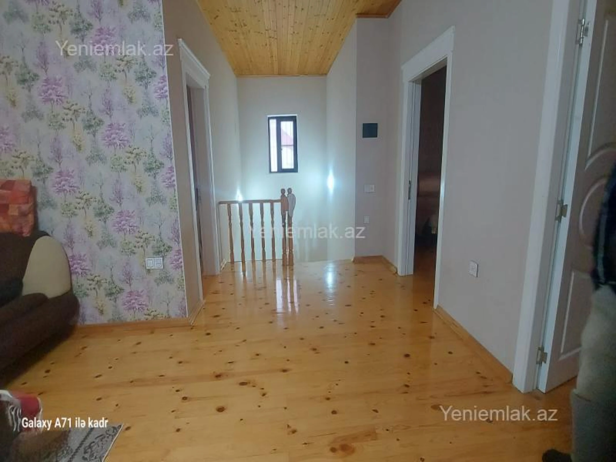 Satılır 4 otaqlı həyət evi 200 m²