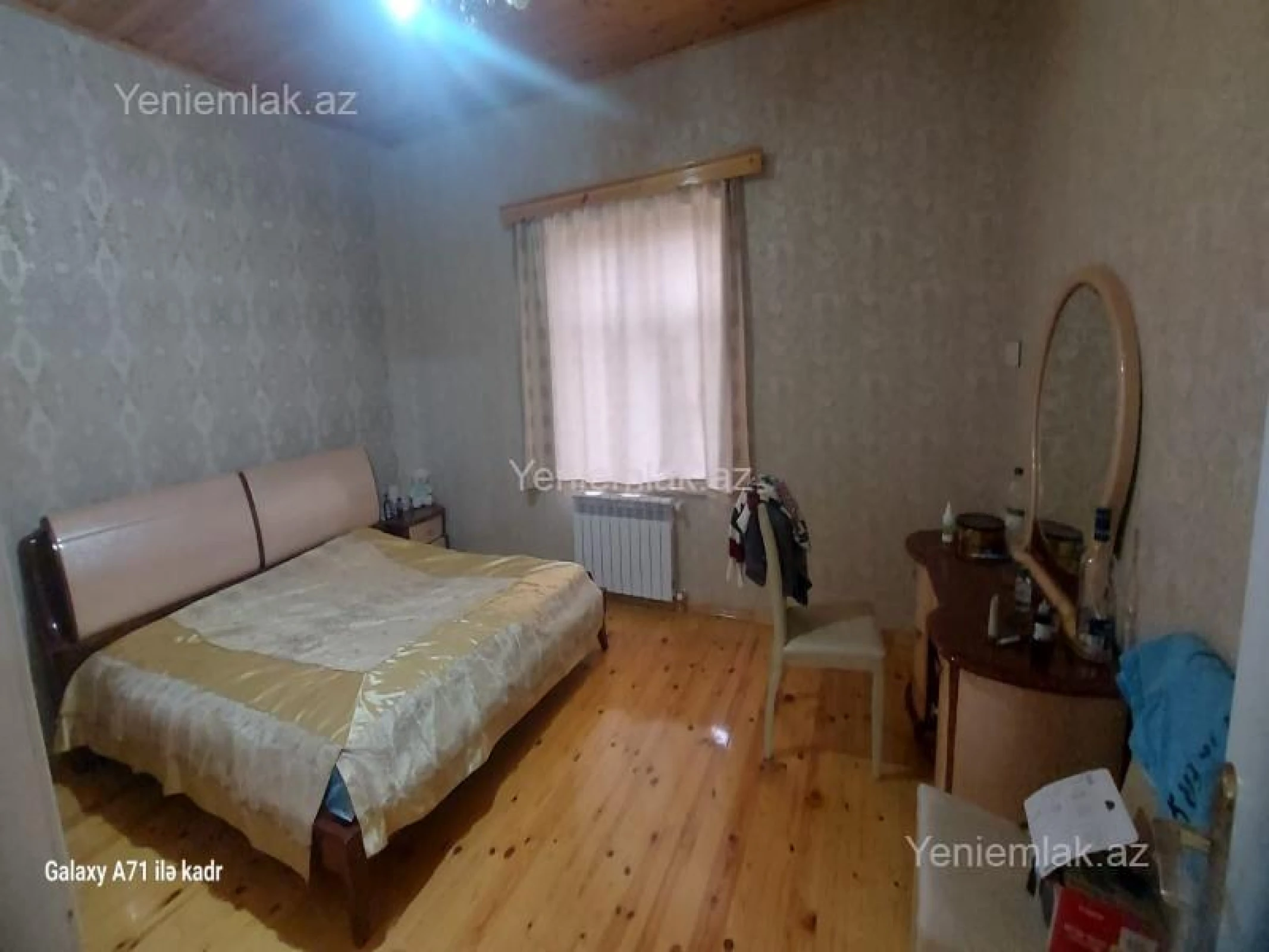 Satılır 4 otaqlı həyət evi 200 m²