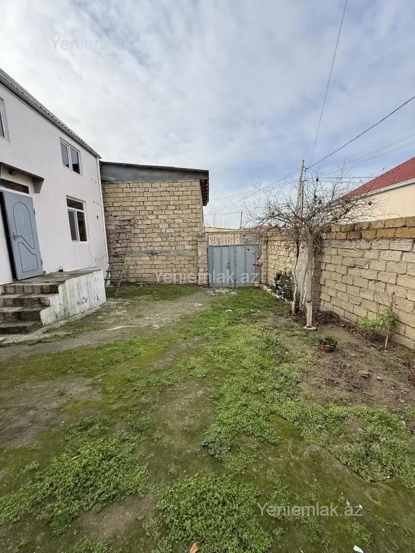 Satılır 3 otaqlı həyət evi 100 m²
