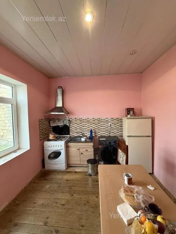 Satılır 3 otaqlı həyət evi 100 m²