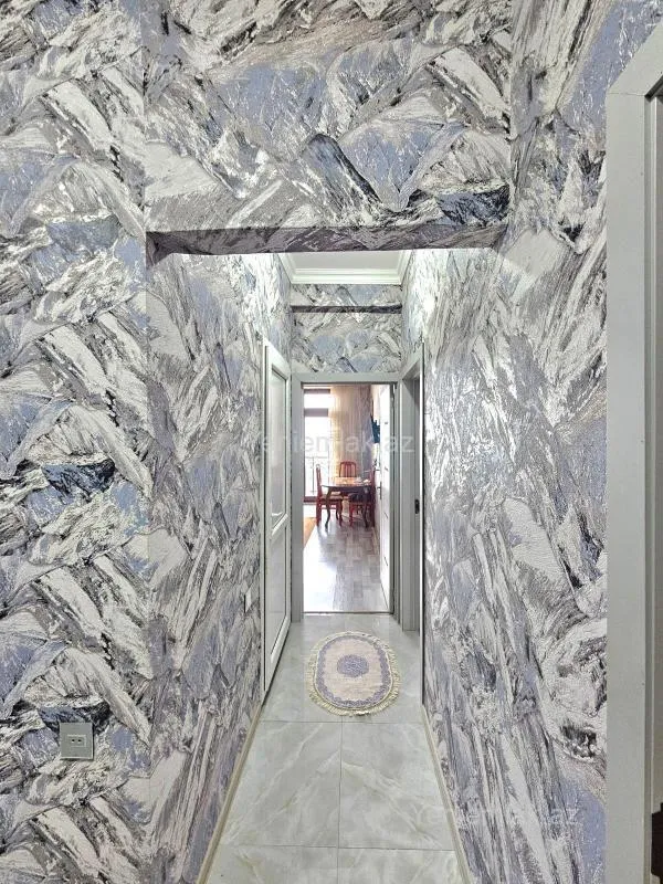 Satılır 2 otaqlı yeni tikili 60 m²